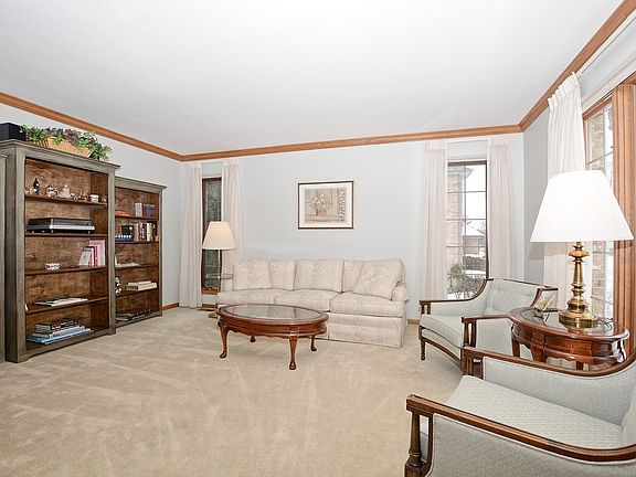 4th image of 1418 Darien Club Dr