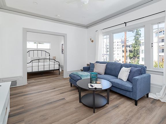 4th image of 459 Wayne Ave #459