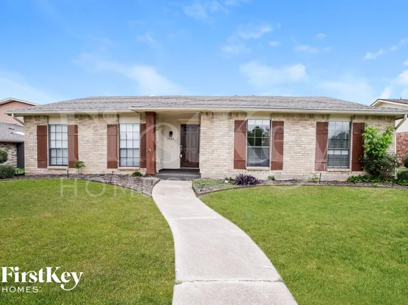 1835 Tree Line Dr, Carrollton, TX 75007