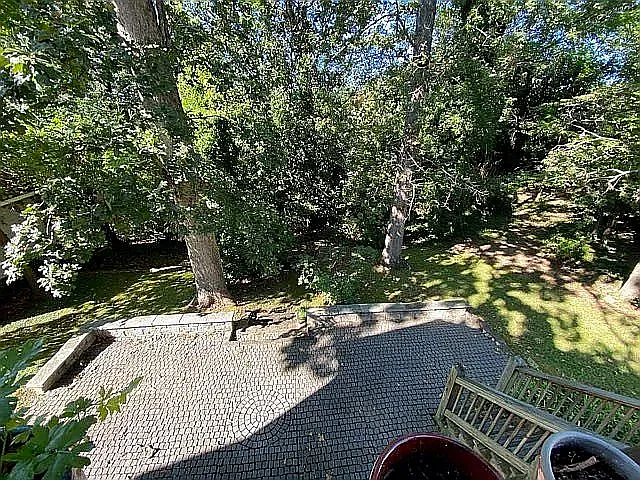 417 E 9th St SE — Photo 13