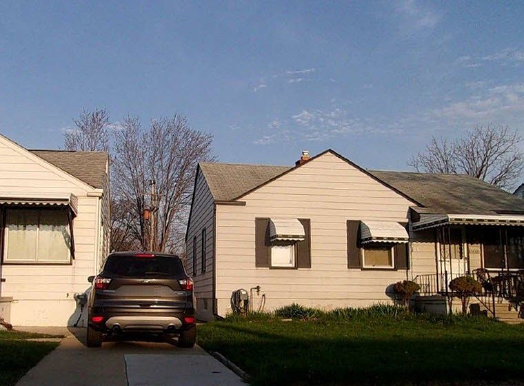 2nd image of 26381 Blumfield St