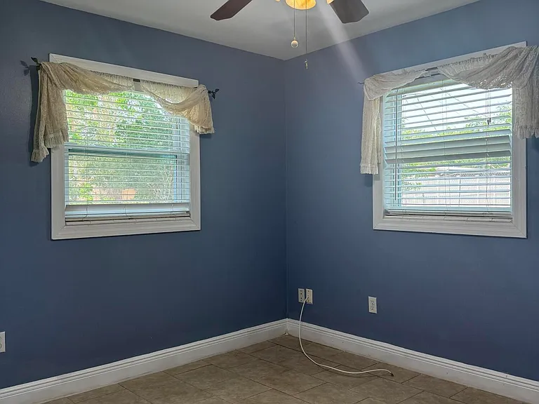 2258 Saint Dunston Ln — Photo 8