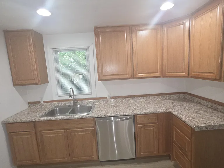 600 Henderson Ave #3 — Photo 10