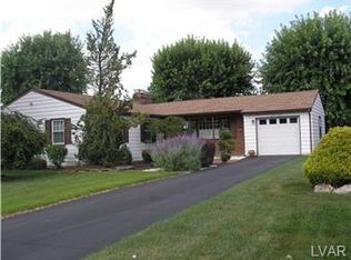 811 N 3rd St, Emmaus, PA 18049