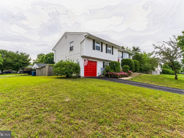 5905 Michael Rd, Waldorf, MD 20601