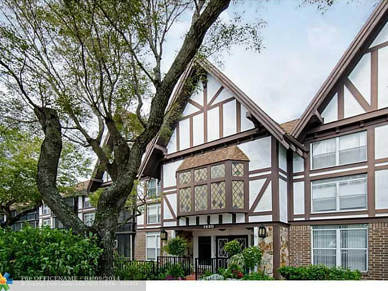 3690 Inverrary Dr #3 — Photo 4