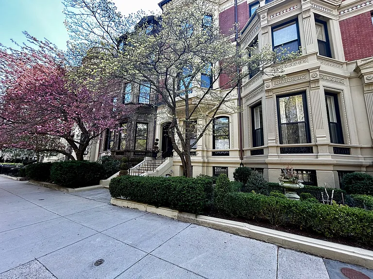 64 Commonwealth Ave #4 — Photo 8