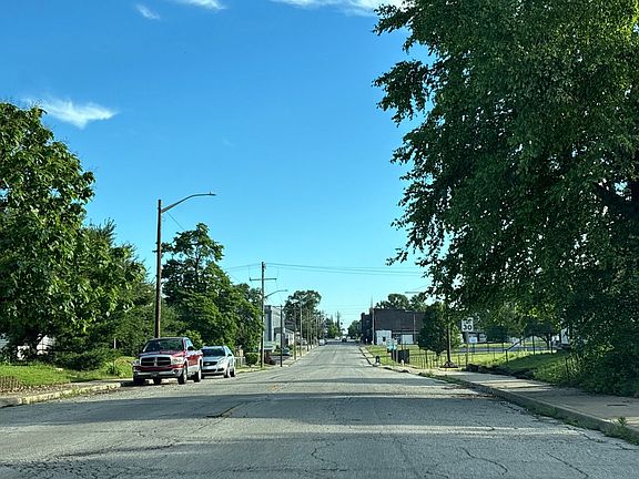 5th image of 1224 S Main St