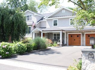 23 Lancer Rd, Riverside, CT 06878