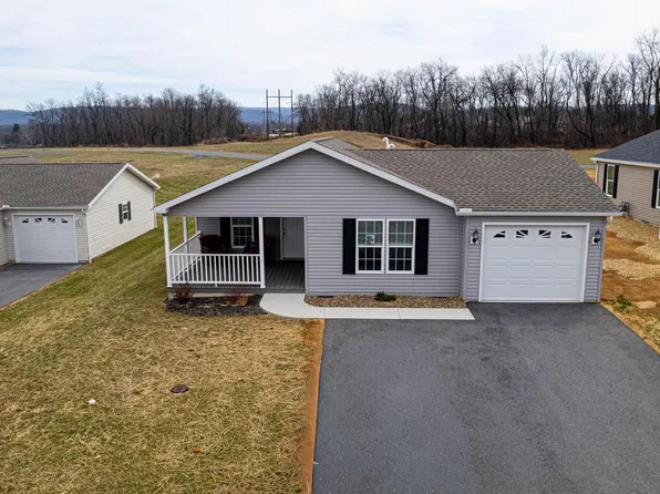24 Burke Dr, Shippensburg, PA 17257