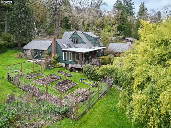 3711 SE Aldercrest Rd, Milwaukie, OR 97222