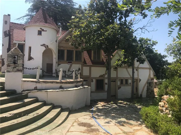 23031 8th St, Santa Clarita, CA 91321