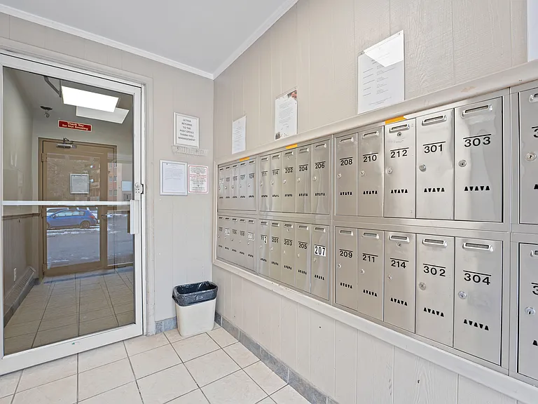 72 Devonshire Ave — Photo 15