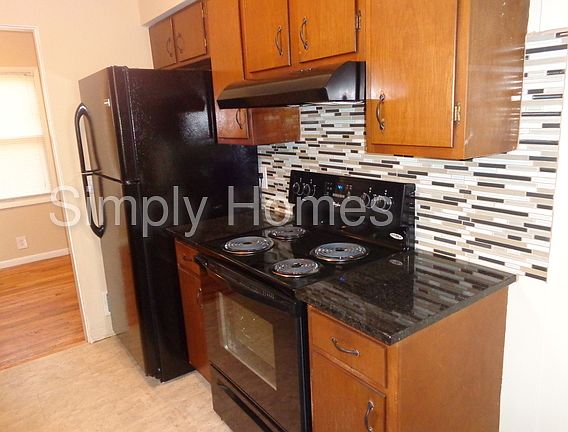 4th image of 753 N 77th Ave
