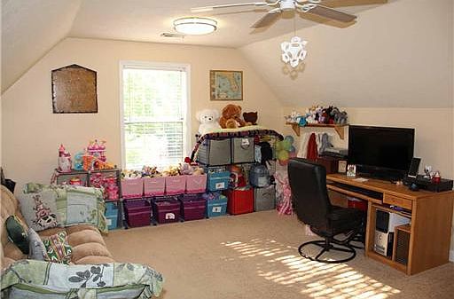 5th image of 4938 Rosewell Dr