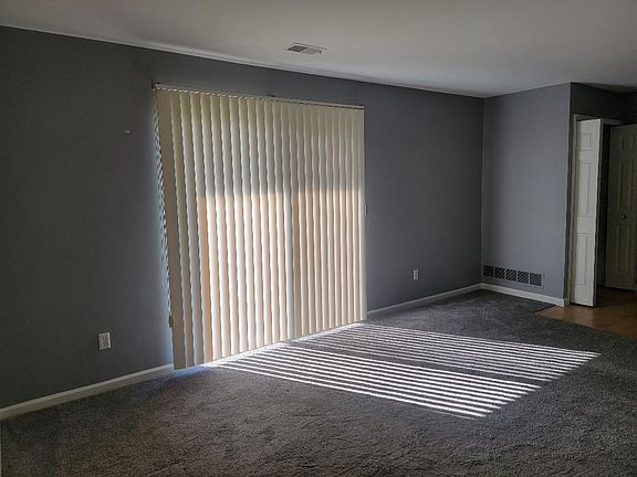 3rd image of 16160 Clarkson Dr APT 19