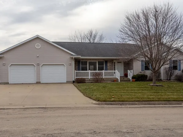 1110 5th Ave SE, Cascade, IA 52033