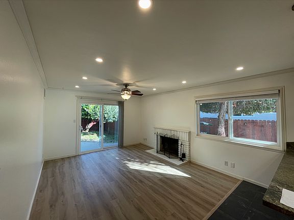 4th image of 3776 Lindero Dr