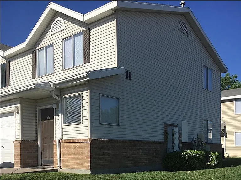 Riverview Townhomes — Photo 16