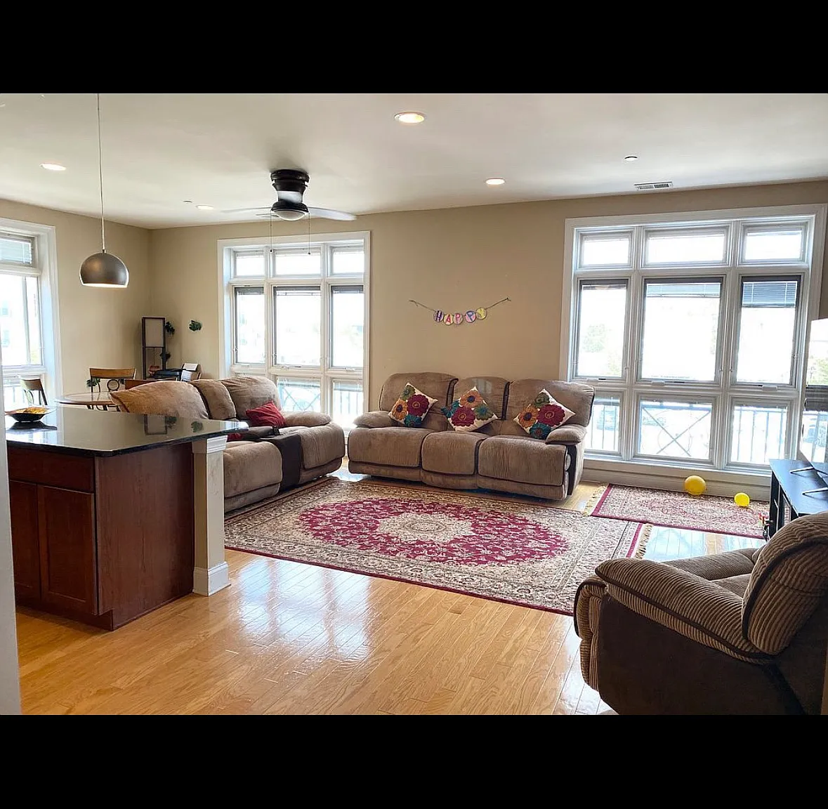 2 bed, 1383 sqft, $3,000 — Photo 2