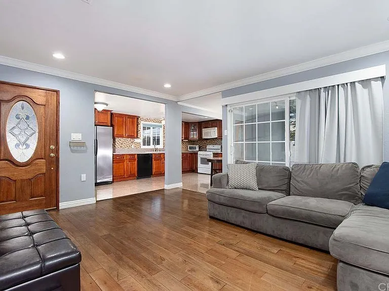 3169 W Coolidge Ave — Photo 3