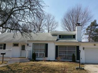 3607 Cambridge St, Midland, MI 48642