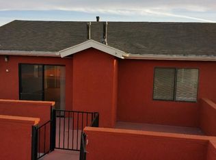 11621 209th St APT B, Lakewood, CA 90715