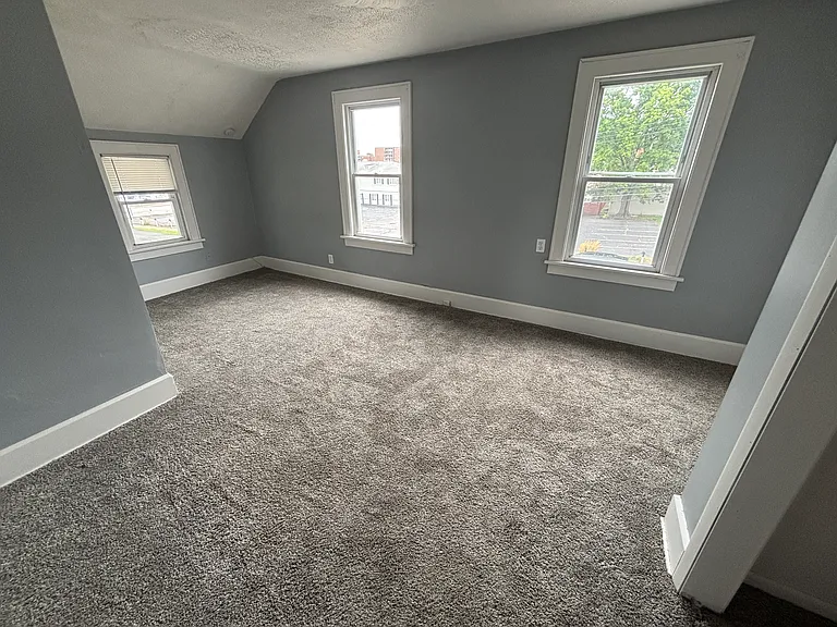2608 Leland Ave — Photo 7