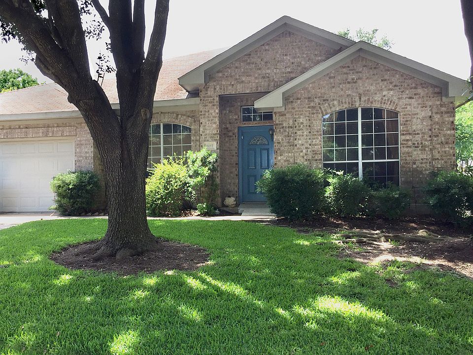 1st image of 807 Ivy Dr