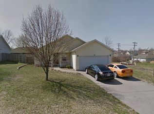 601 S Carriage Xing, Nixa, MO 65714