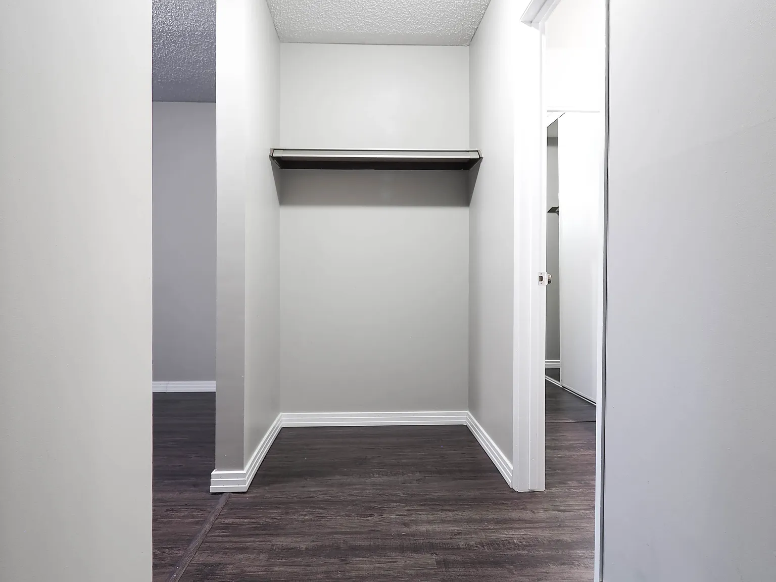 Pineridge Apartments — Photo 4