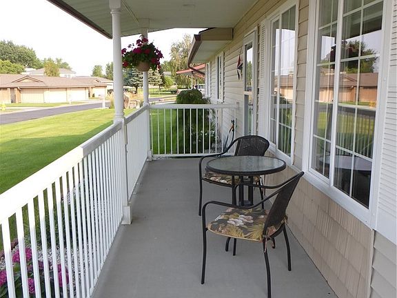 4th image of 807 Westshore Dr NE APT F-21