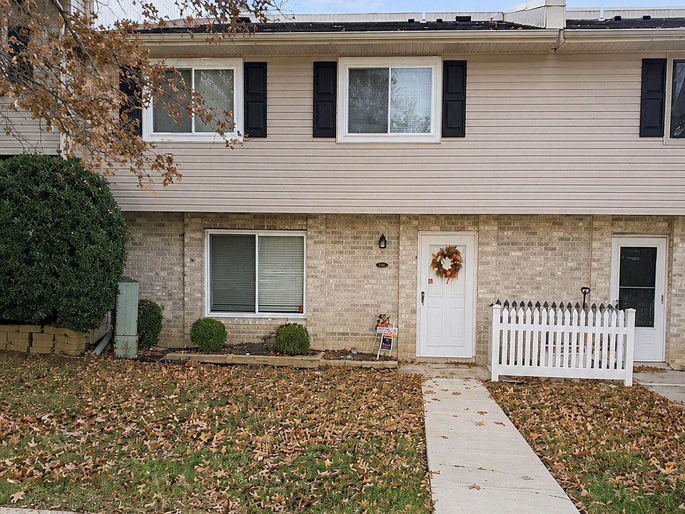 1st image of 233 Village Walk