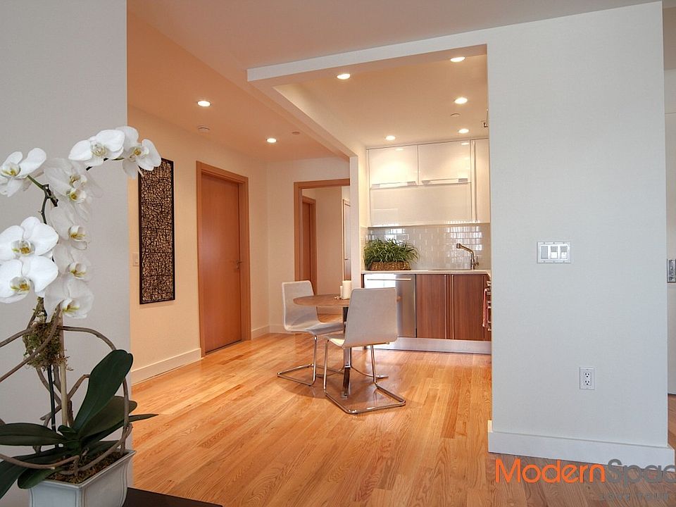 1st image of 3135 31st St Unit 505