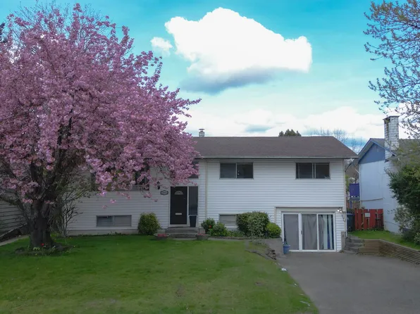 11064 Swan Cres, Surrey, BC V3R 5B6