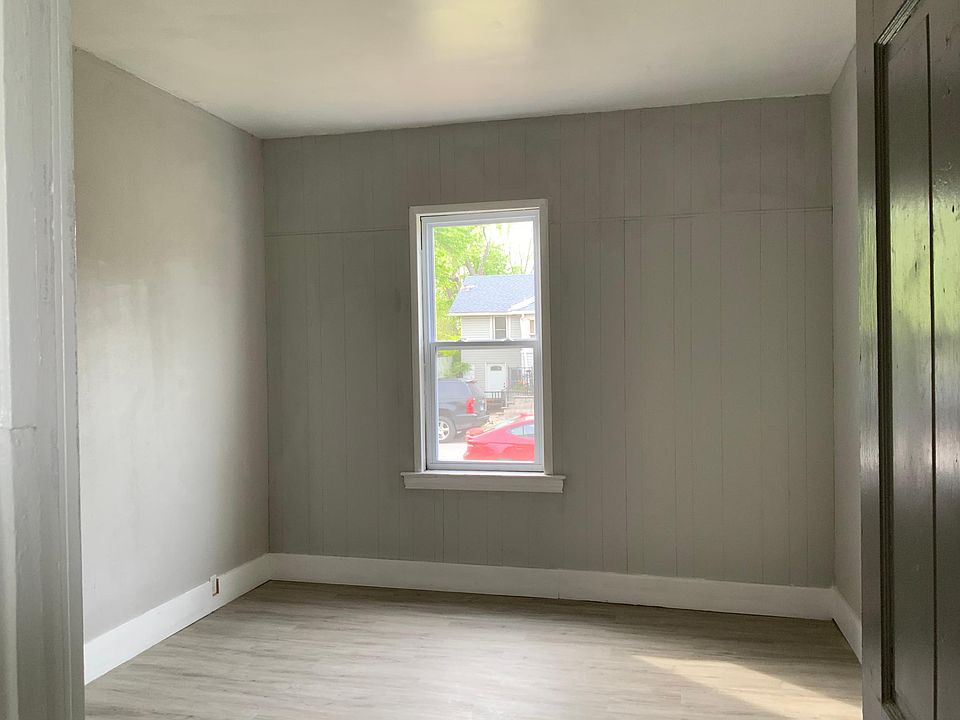 2nd image of 1706 Edison Ave