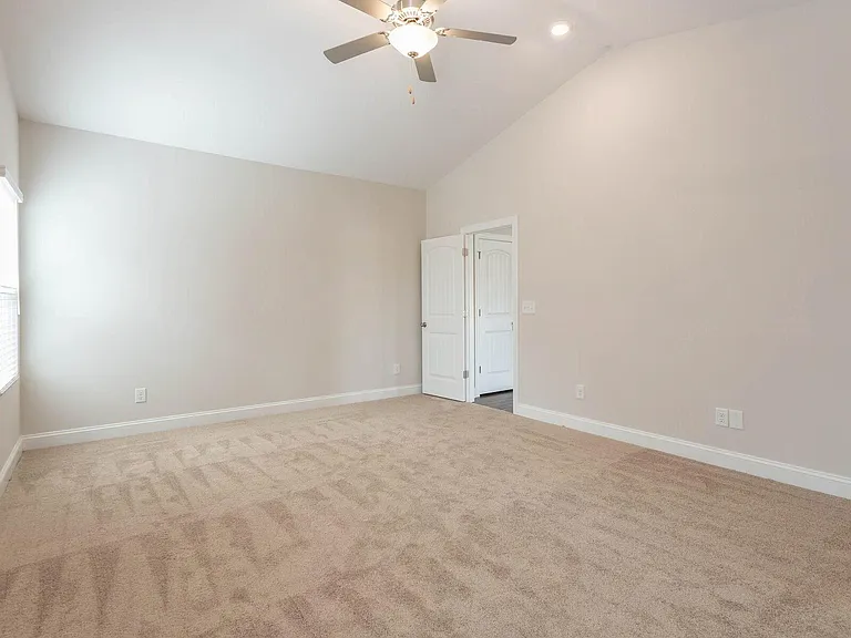 460 Legacy Dr — Photo 16
