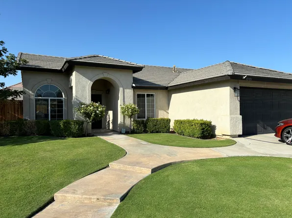 10306 Pinnacle Ct, Bakersfield, CA 93311
