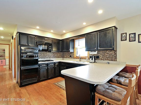 5th image of 5756 W Sunnyside Ave