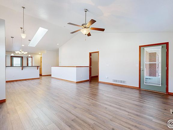 4th image of 2138 Friar Tuck Ct