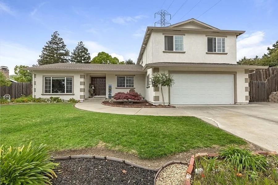 2213 Arbol Ct photo 1