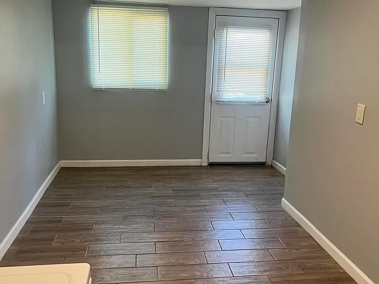 1115 E Whitton Ave — Photo 14