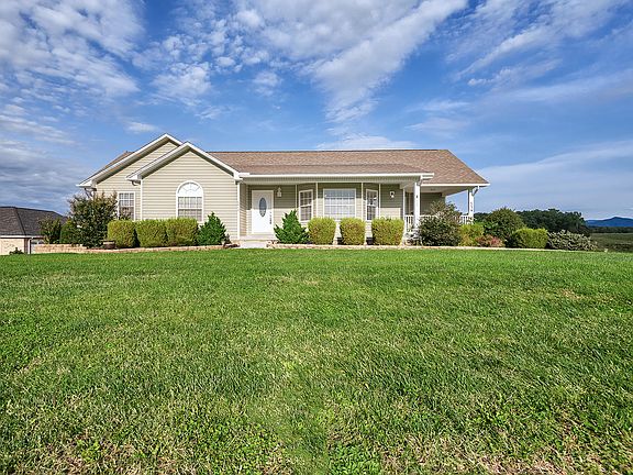 3rd image of 574 Katie Ln