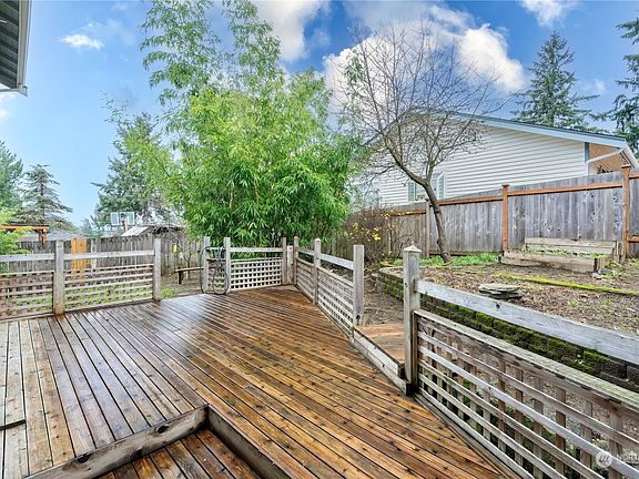3rd image of 11608 SE 322nd Street