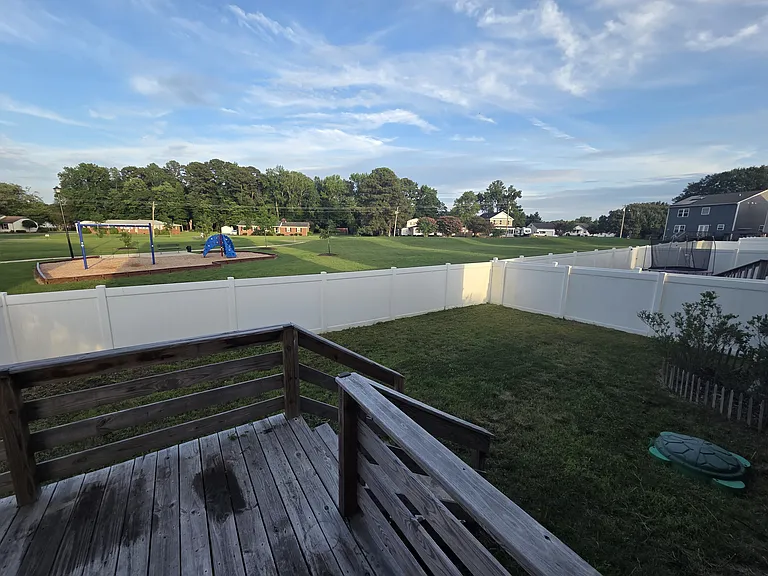 125 Meadows Landing Ln — Photo 5