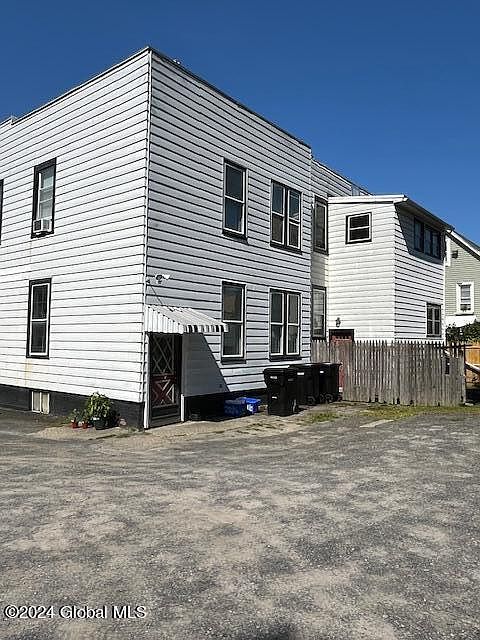 2nd image of 2216 14th Street