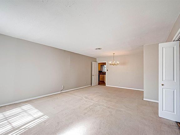 4th image of 10410 Eddystone Dr