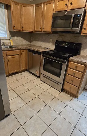 4354 Pineview Dr — Photo 10