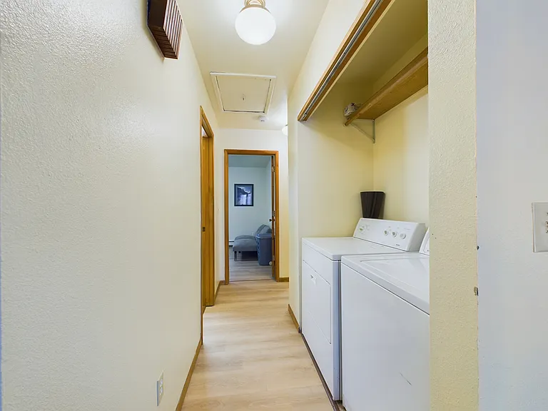 933 Cowles St #2 — Photo 5
