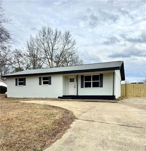 823 S 10th St, Lanett, AL, 36863